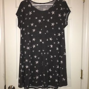 Stars pattern grey t-shirt style dress